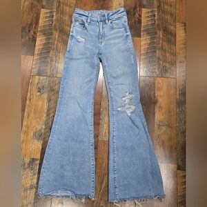 American Eagle Super High Rise Flare Distressed Jeans 00 Short
